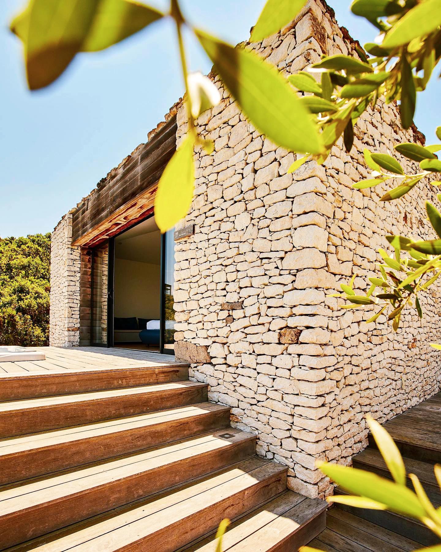Location de villa de luxe en pierre au domaine de La Trinité à Bonifacio