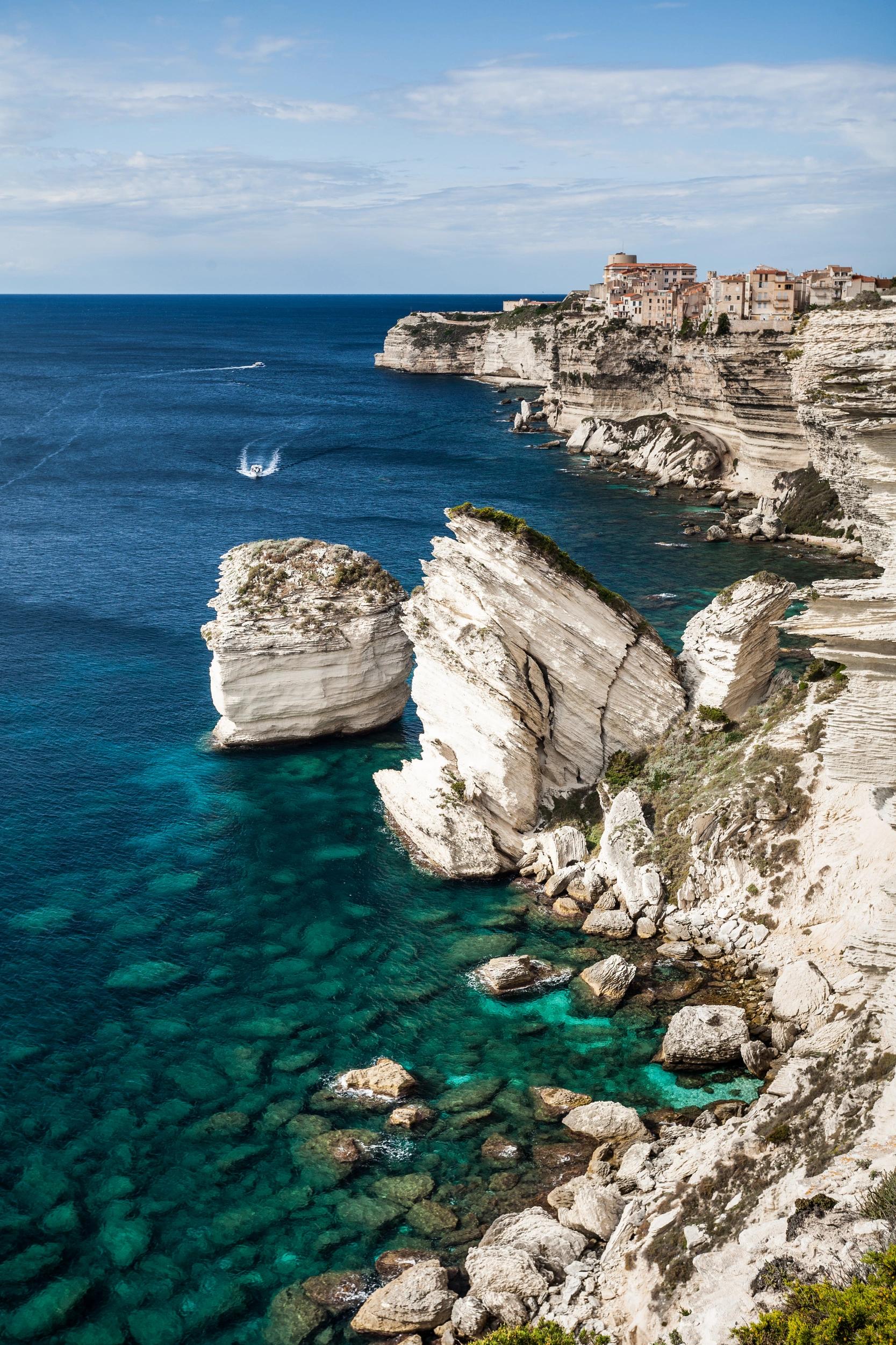 Découvrir Bonifacio depuis l'établissement haut de gamme Version Maquis
