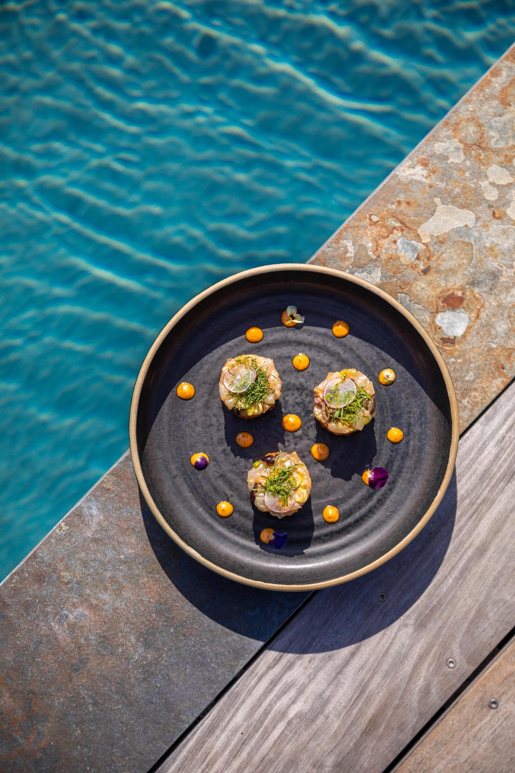 Repas gourmand dans un restaurant étoiles à Bonifacio