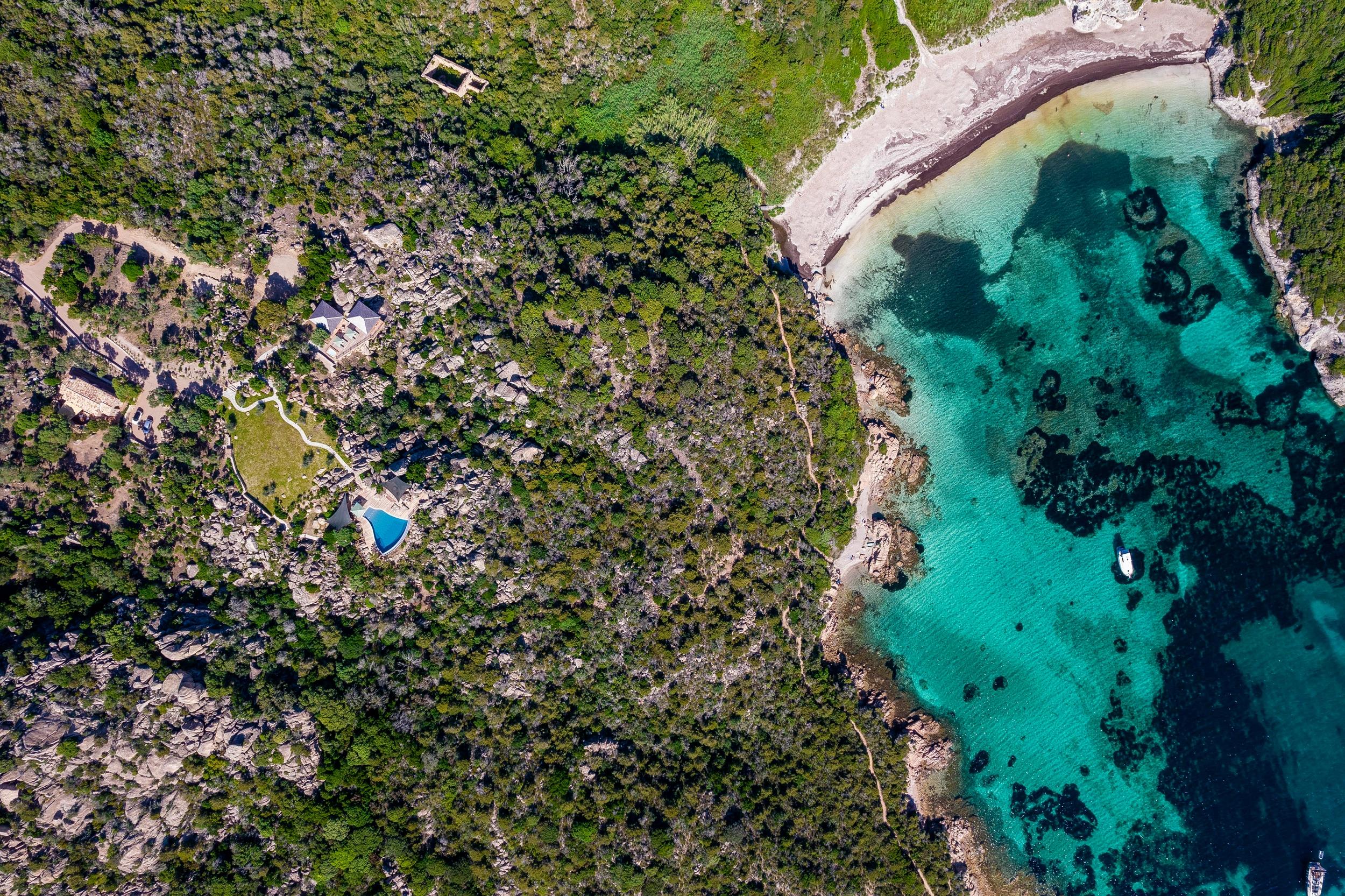 Location de villa de luxe en bord de mer à Boniacio