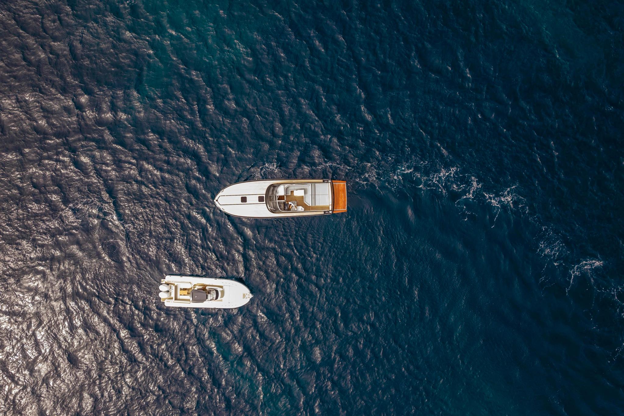 Excurtion en mer depuis l'établissement de luxe Version Maquis à Bonifacio