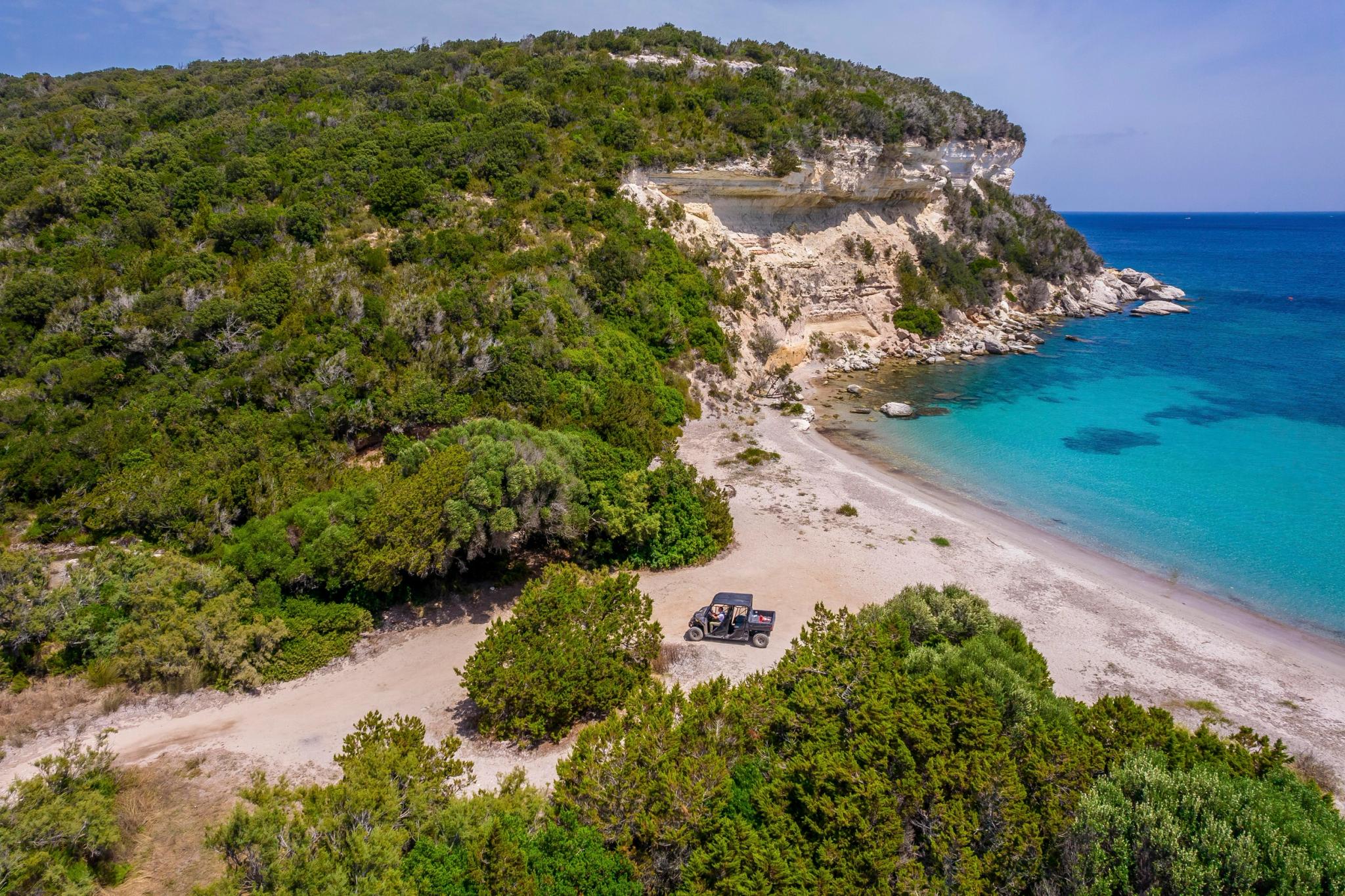 Hôtel 4 étoiles face au golfe de Santa Manza avec prestations haut de gamme